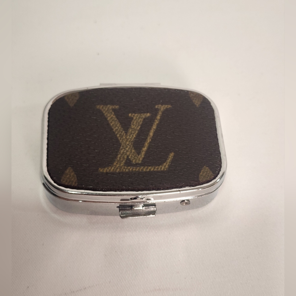 Louis Vuitton Monogram Canvas Silver Pill Box Compact Mirror - Picture 2 of 4